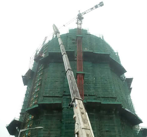 庙头高空拆装塔机作业